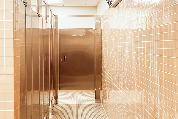 Bathroom Stalls M 2389 